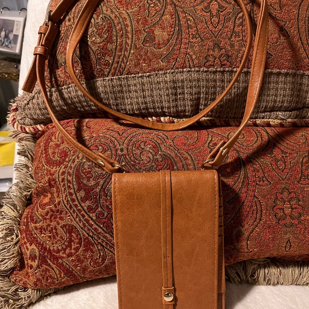 Crossbody phone purse design
